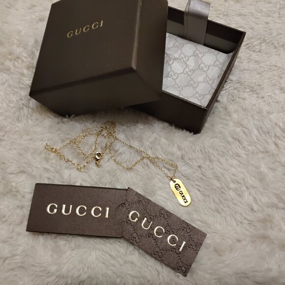 Gucci Jewelry - Gucci GG Authentic Vintage Oval Oblong Pendant Necklace Gold 18K 925 Ster